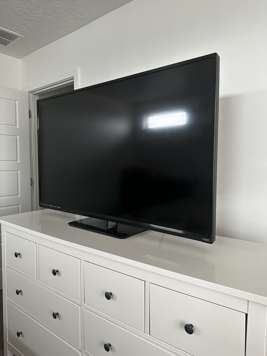 Vizio Smart TV -55”