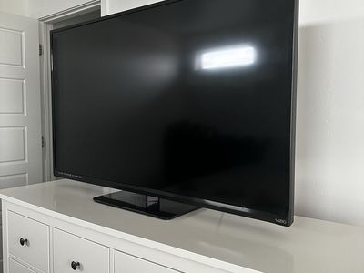 Vizio Smart TV -55”