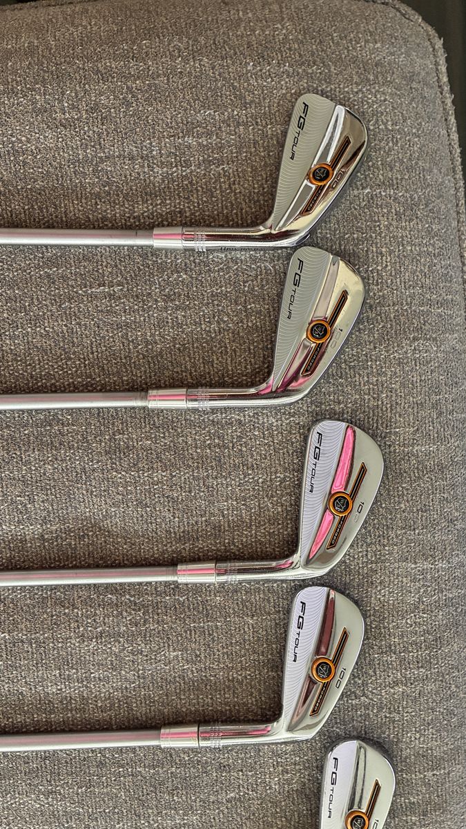 Wilson FG Tour 100's in 3-PW.