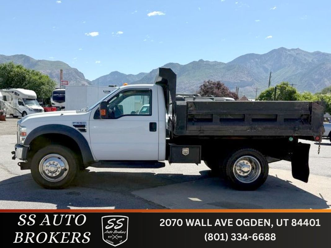 2008 Ford F-550 
