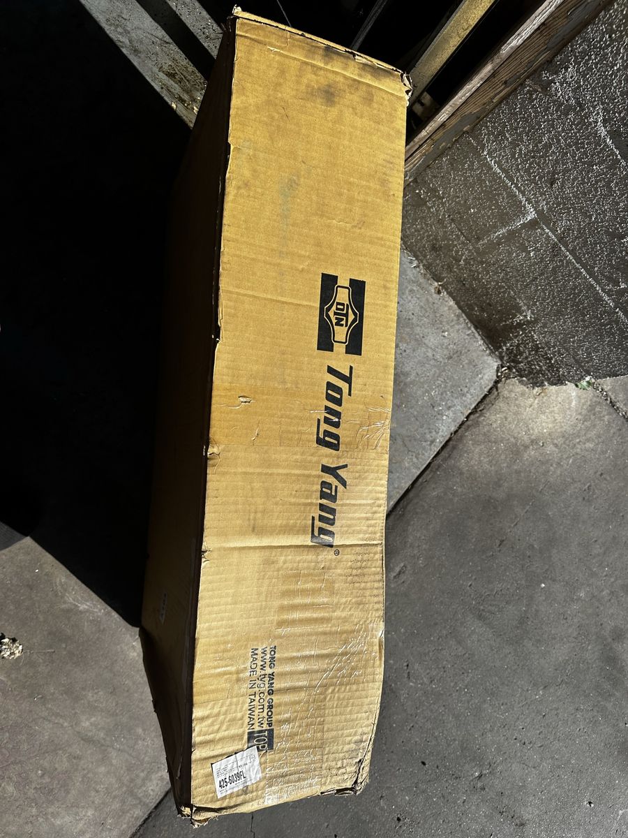 Main image 6