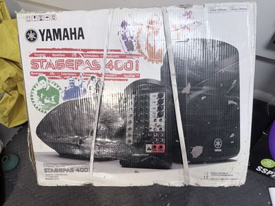 Yamaha Stage Pass 400i Speakers with Stands NEW