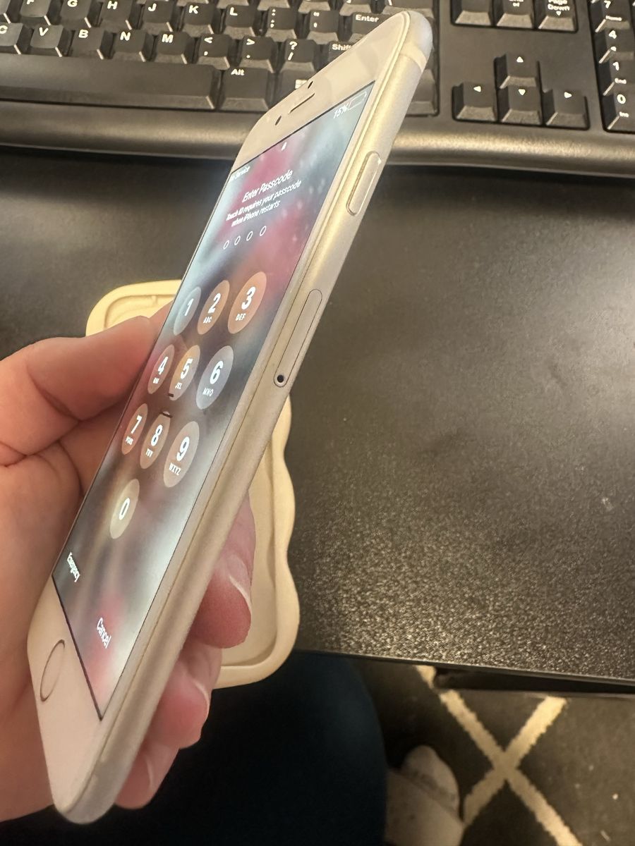 Main image 4