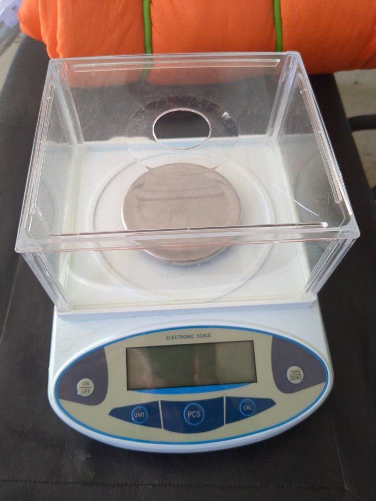 Electronic Analytical Scale Digital Precision Balance with Draft Shield, chemistry 