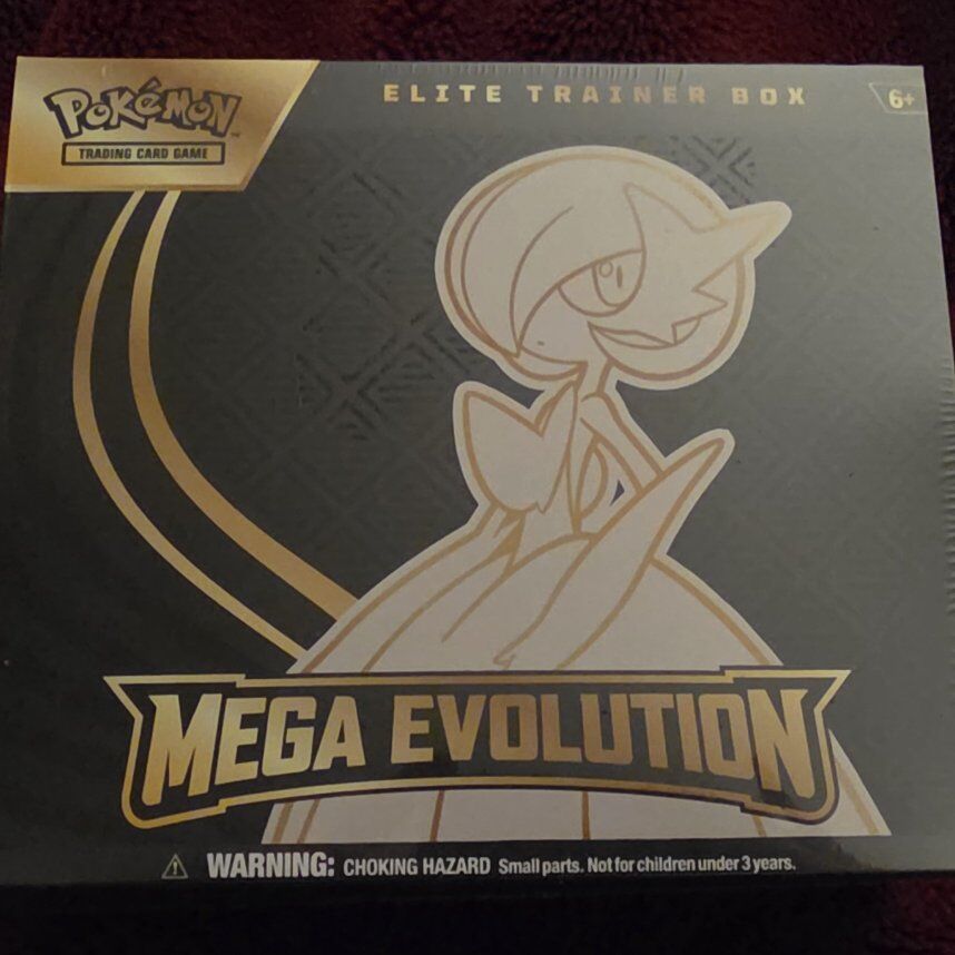 Pokemon Mega Evolutions elite trainer box