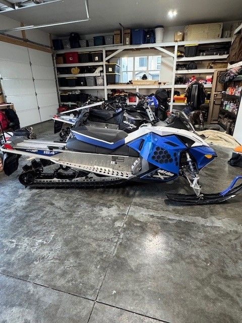 2009 Ski Doo Rev XP