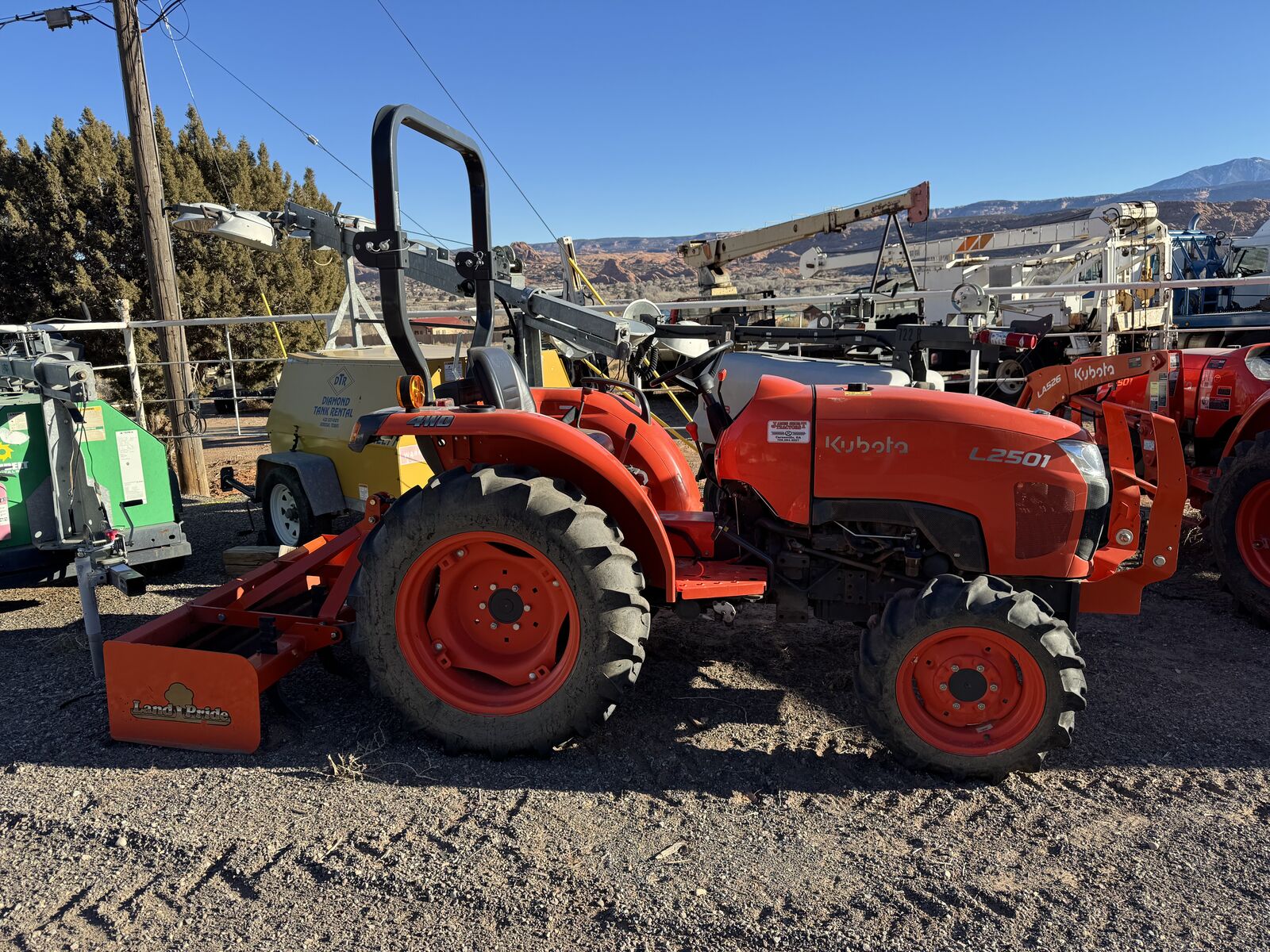 2021 Kubota M5-091DHD12-1 4WD Utility Tractor