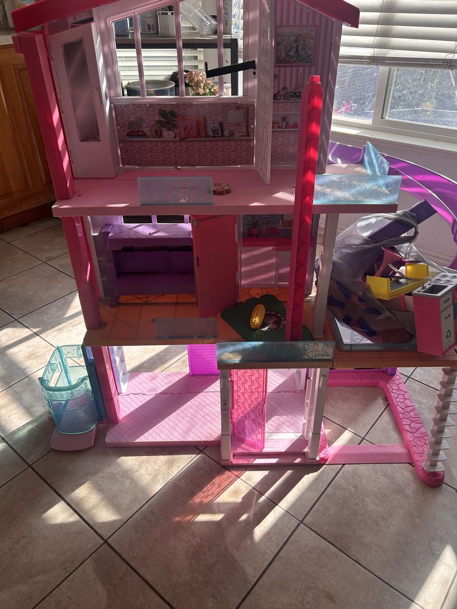Play house play kitchen