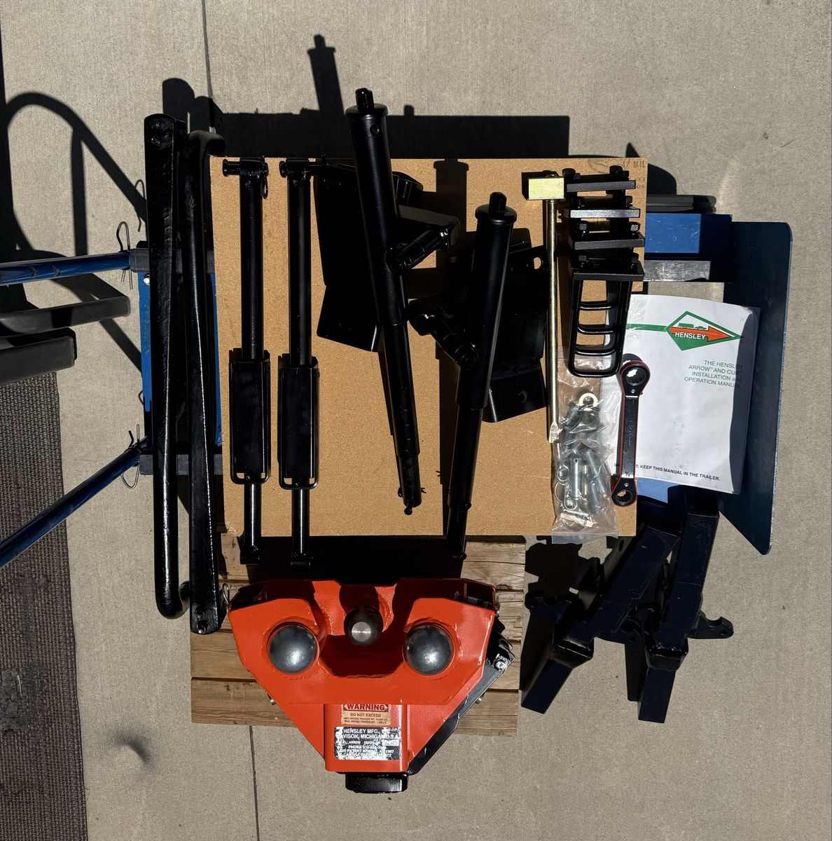 Hensley arrow hitch