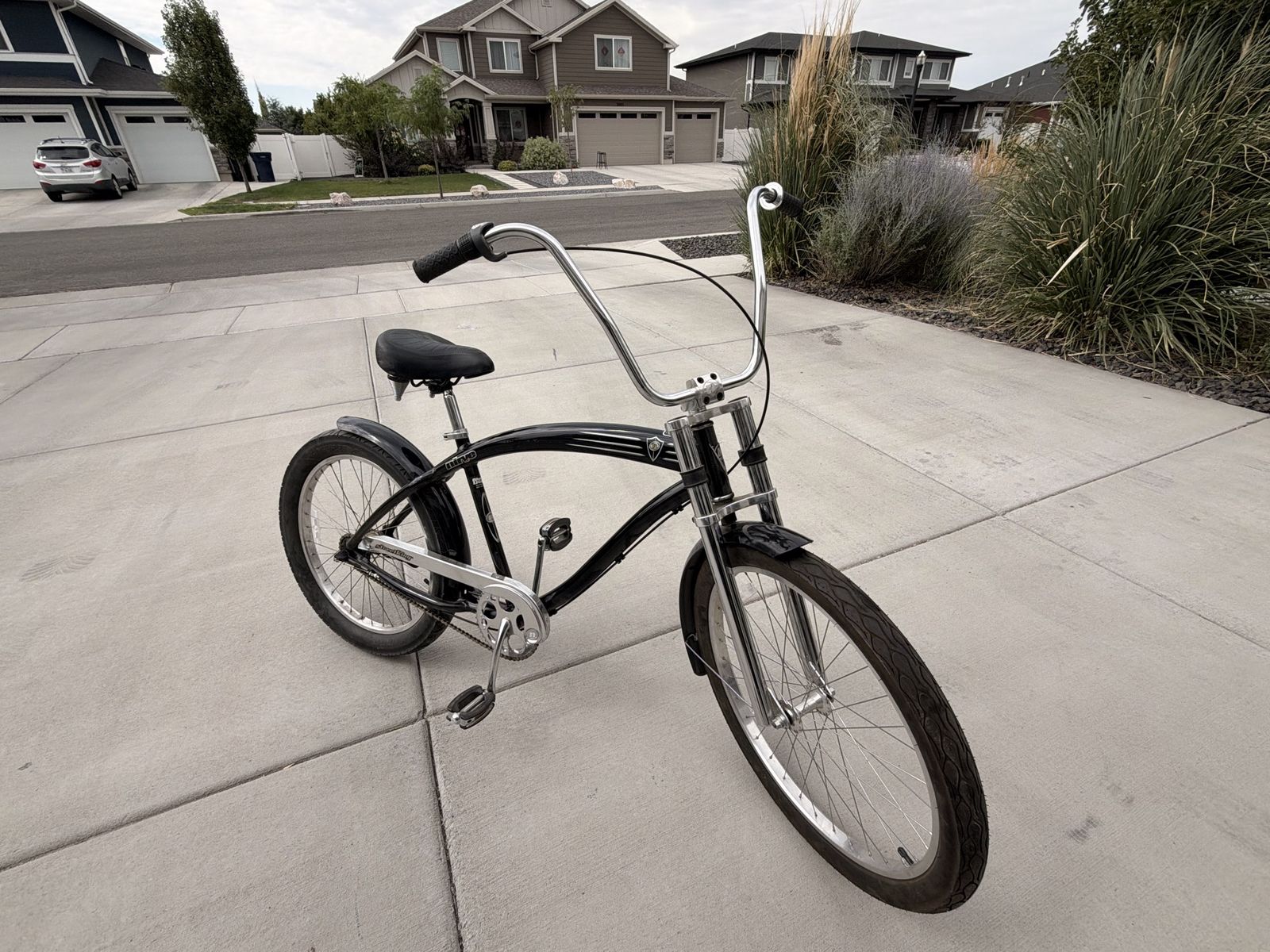 Nirve Street King Cruiser Bike – $250