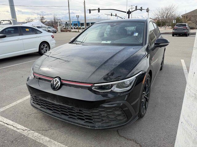 2024 Volkswagen Golf GTI 380 SE