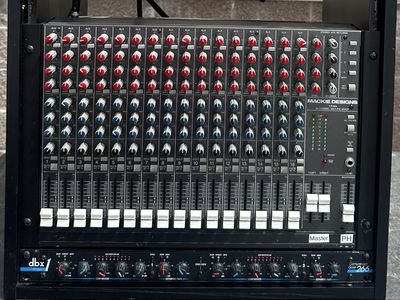 Mackie 1604 Mixer, DBX Compressor/Gate 266