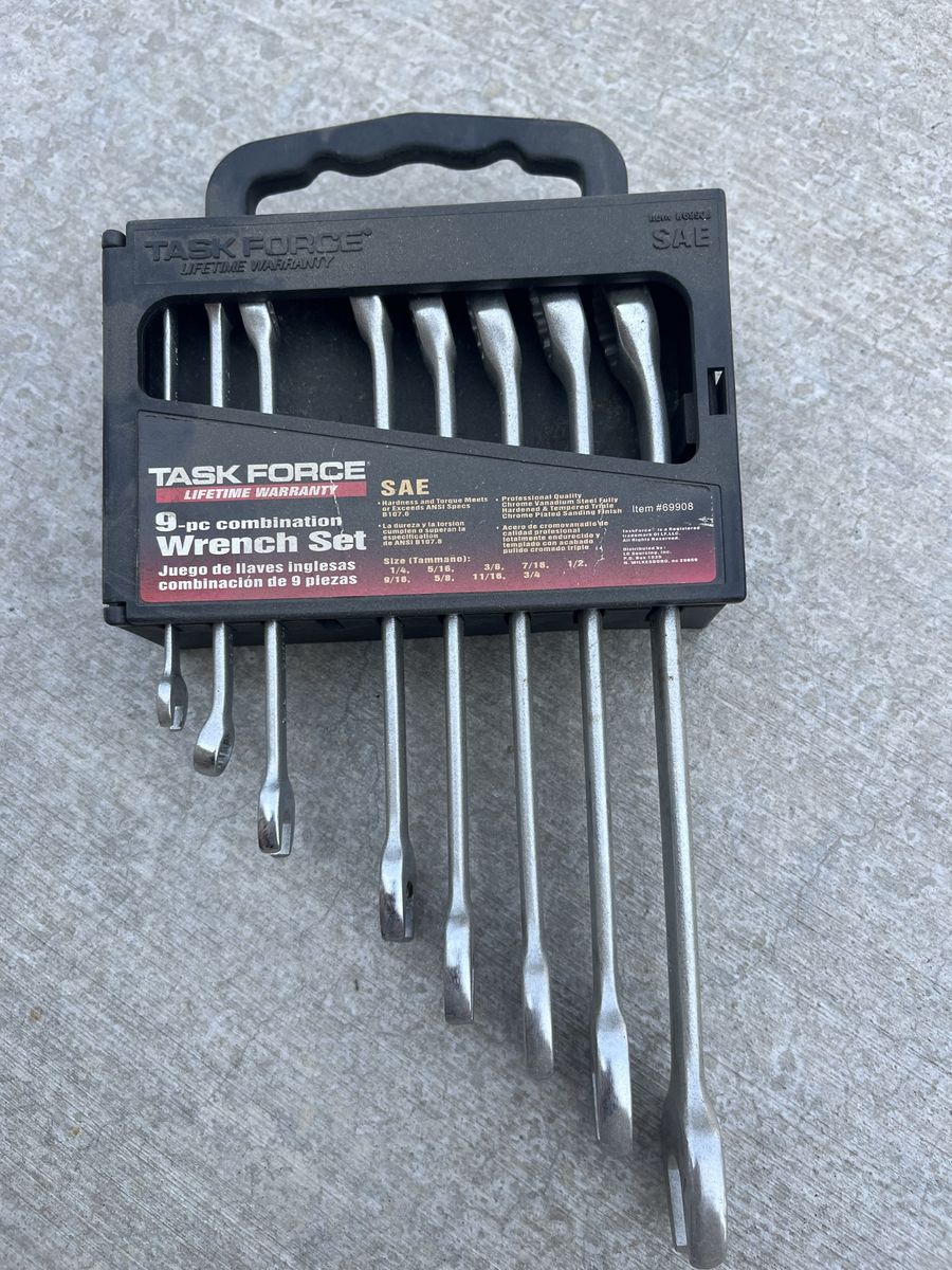 Task force 10 piece standard (SAE) wrench set