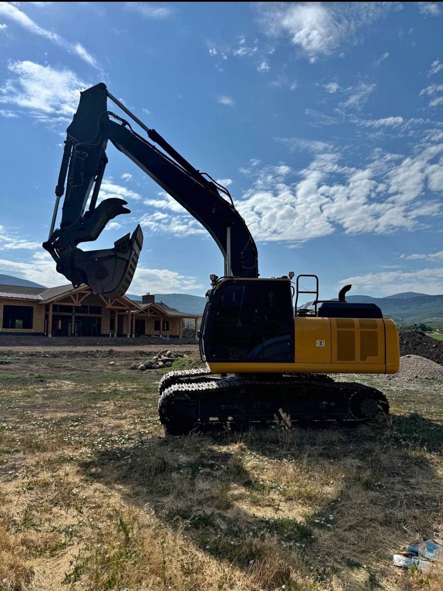2022 John Deere 210 Excavator