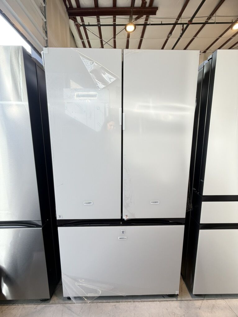 Samsung 30 cu. ft. Bespoke 3-Door French Door