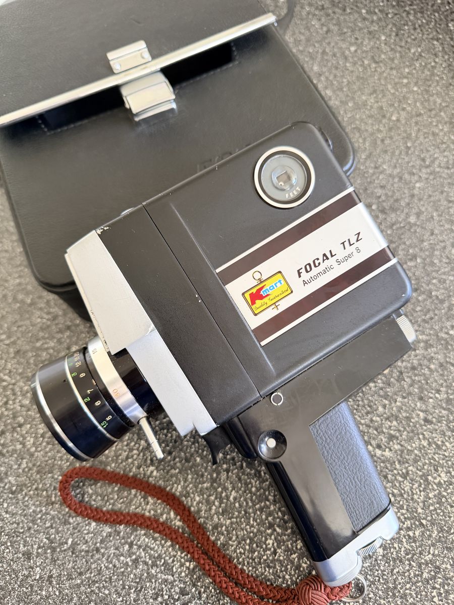 VINTAGE FOCAL TLZ AUTOMATIC SUPER 8 MOVIE CAMERA W/ CASE. KMART