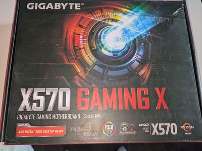 GIGABYTE X570 GAMING X