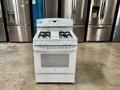 NEW GE RANGE WITH 13 MONTH WARRANTY