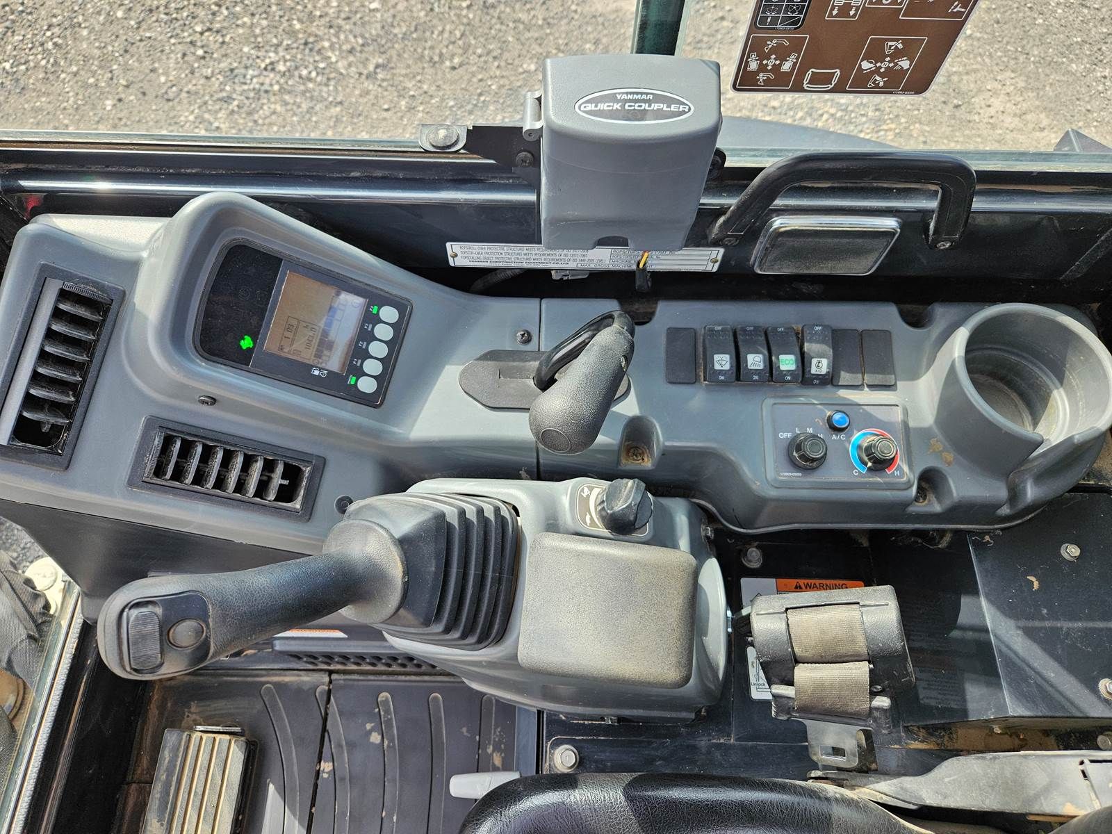 Main image 12