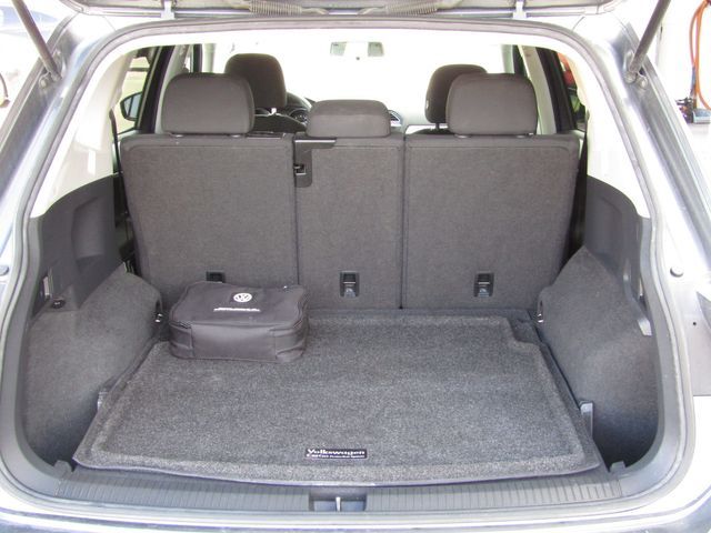 Main image 8