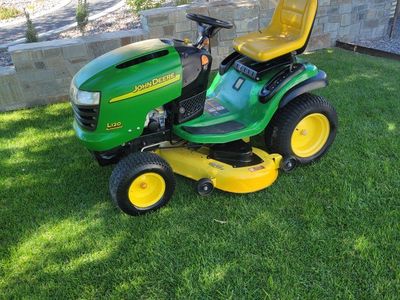 john deere riding mower