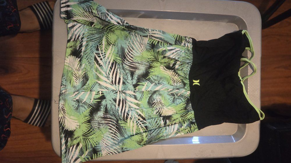 girls Sports dress (10-12 YRS) Green Palm Print dress, Made in China