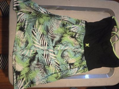 girls Sports dress (10-12 YRS) Green Palm Print dress, Made in China