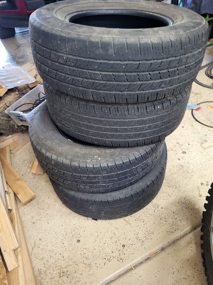 LT 275/70R18