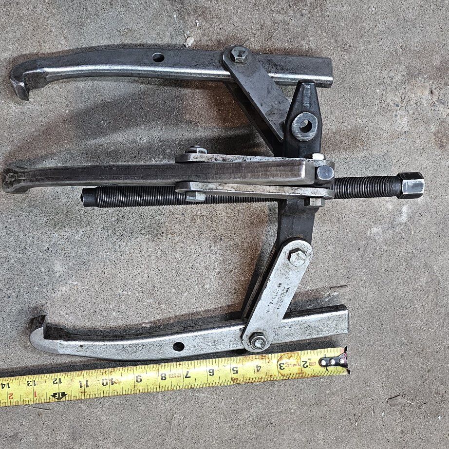 Large 2 or 3 jaw puller