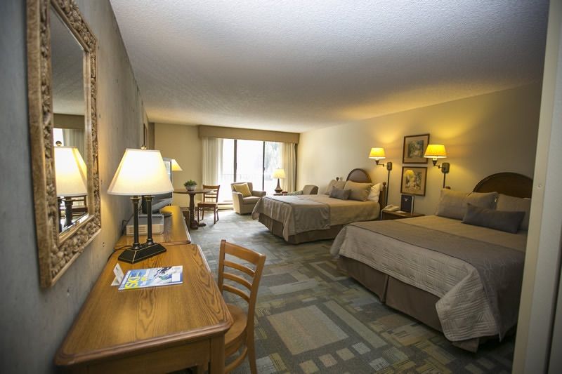 Snowbird Iron Blosam Lodge Rental (Oktoberfest)