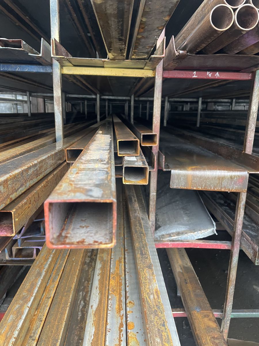 SURPLUS TUBING DEAL! Surplus Steel Rectangular Tubing 2" x 1-1/2" x .090 wall x 20' - $28.14 each