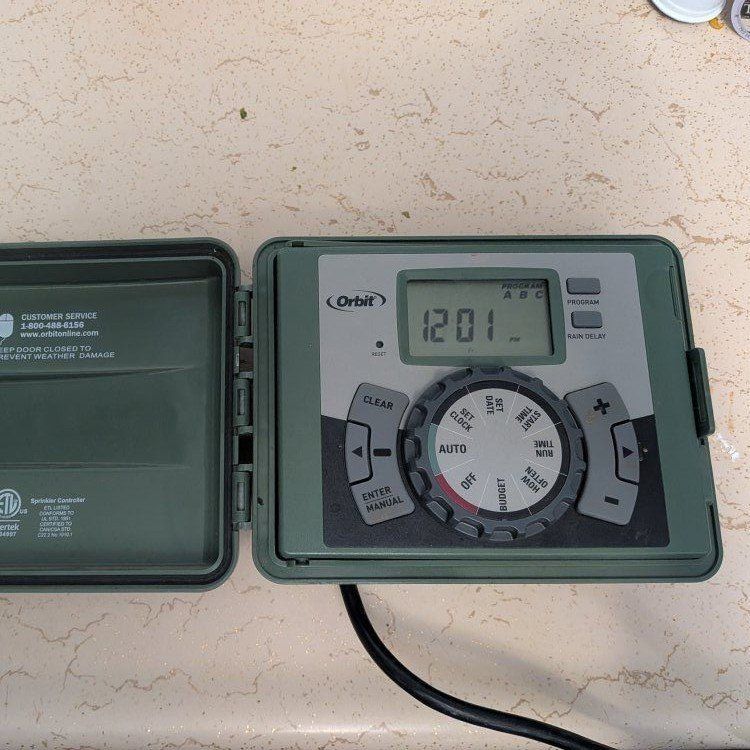 Orbit 9 Station Outdoor Sprinkler Controller Model 57899 Rainproof Timer