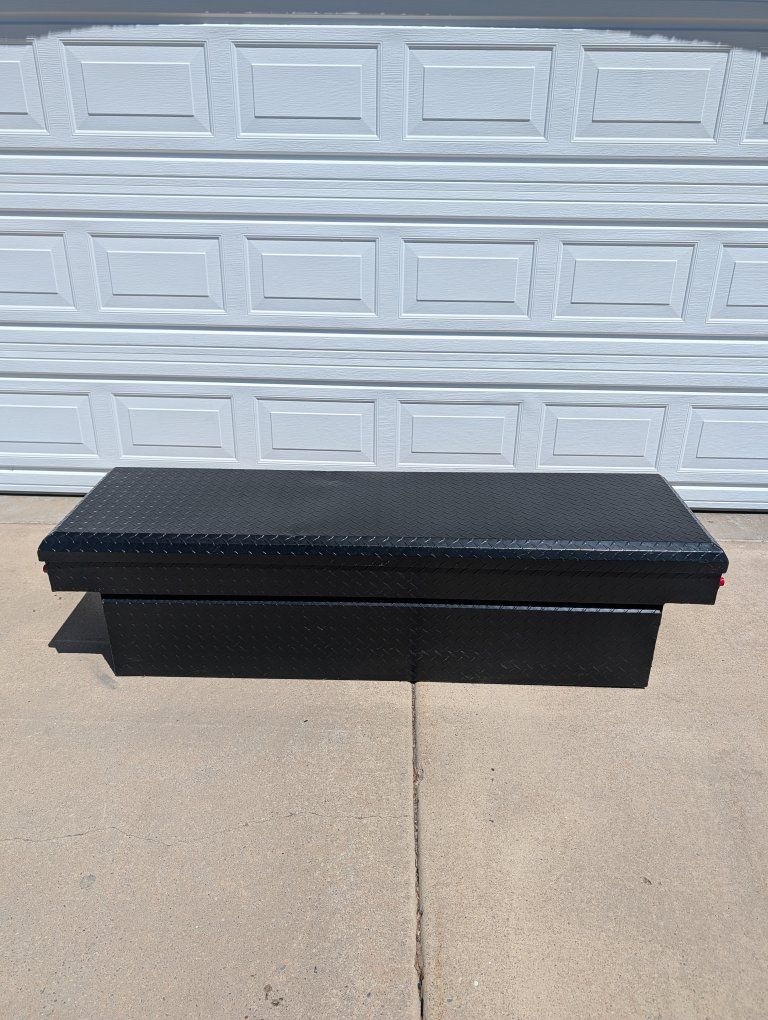 Weathergaurd defender series full size truck tool box