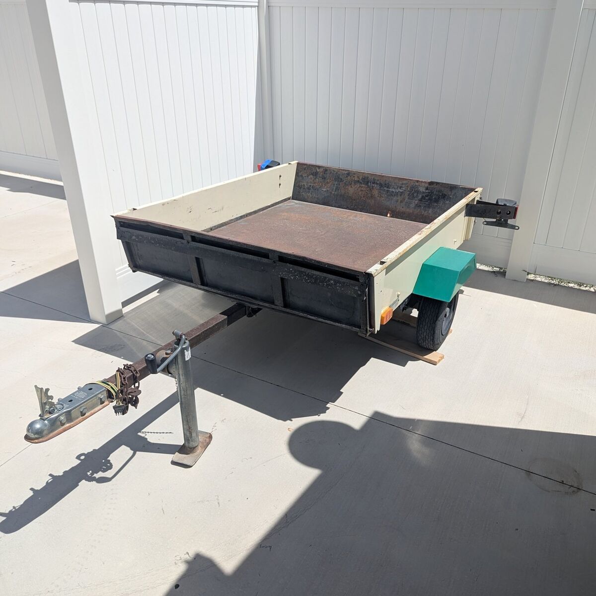 Coleman 5x5 Dump/Tilt Trailer