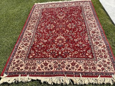 Tinnin Sultana Collection Oriental Rug 5'3" x 7'9" Red Floral Wool Mothproof Made in Belgium