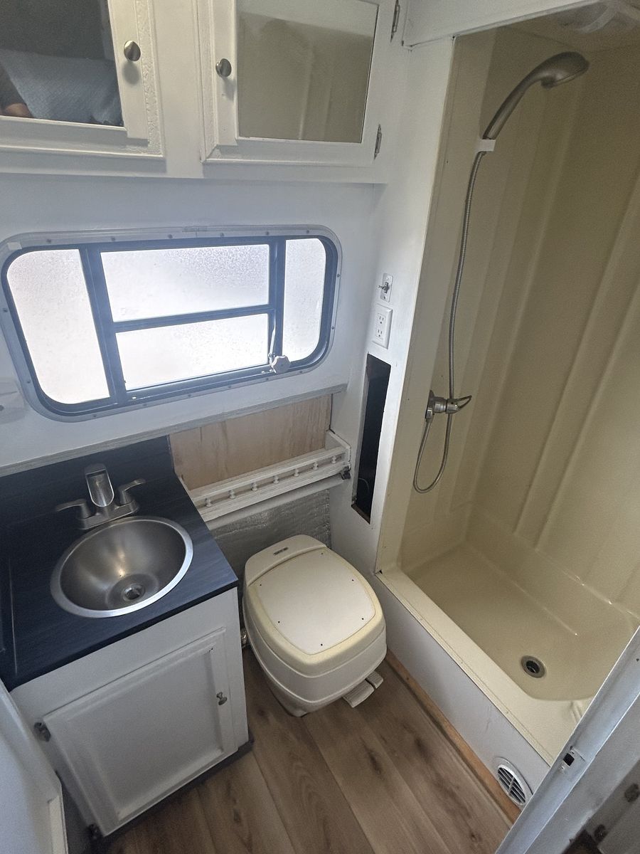 Main image 11