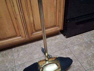 shoe polisher