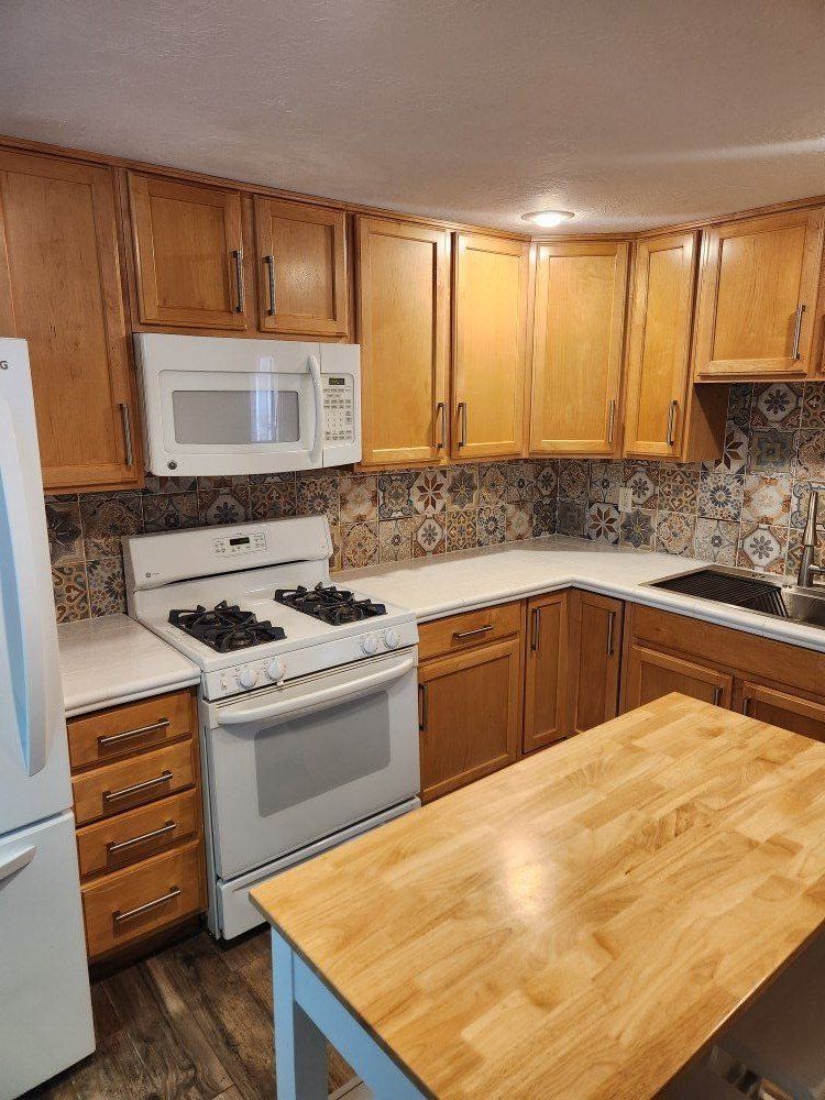 White Gas Stove Range, Grey Burners