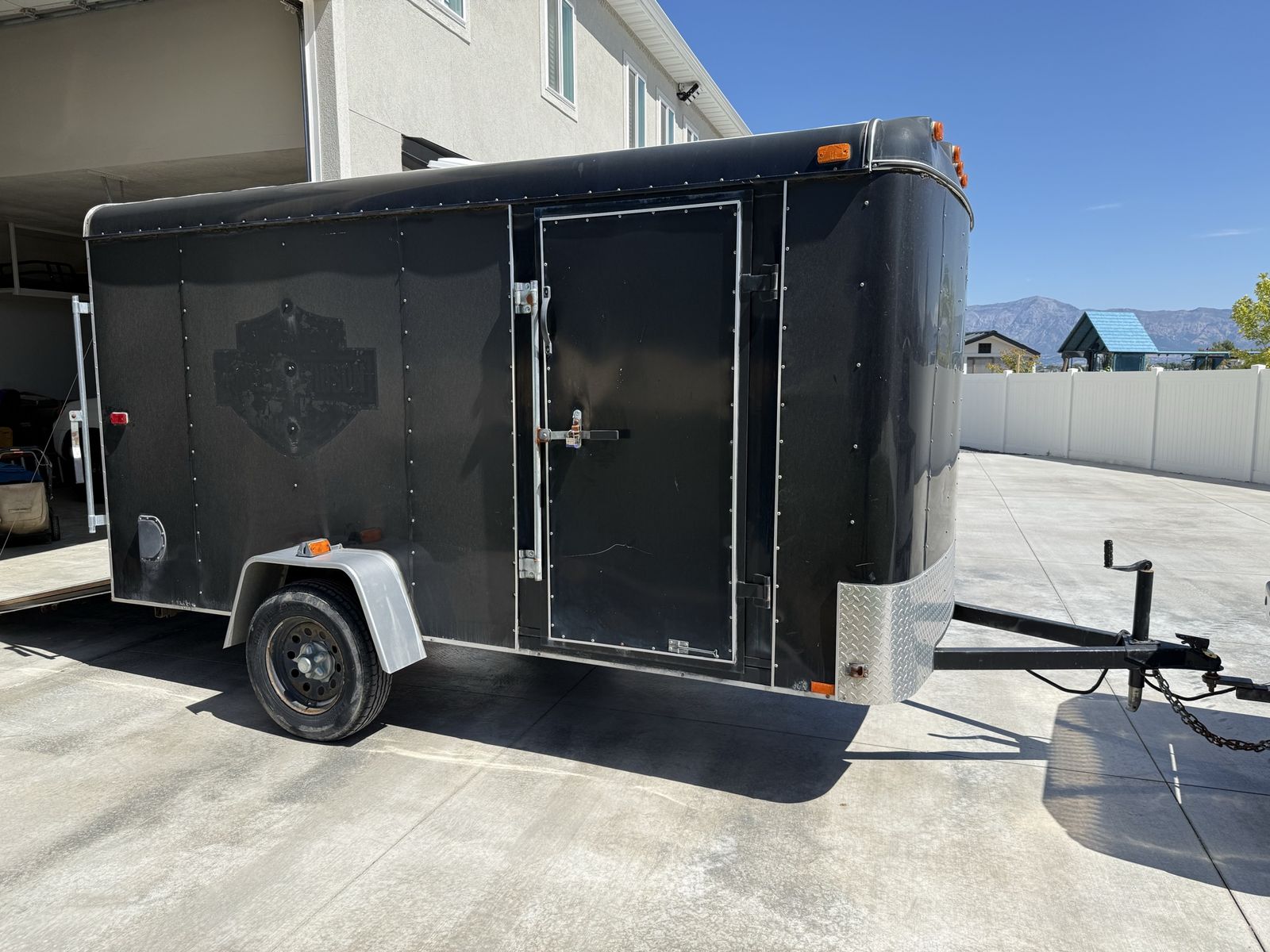 6' x 12' Enclosed cargo trailer (Interstate)