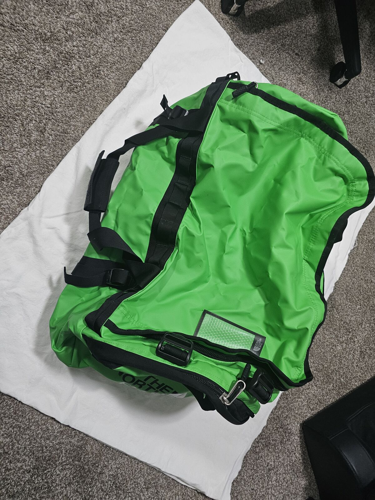 TNF Gear Bag, like new, Large