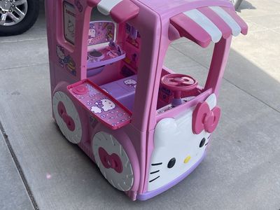 Kids hello kitty power wheels truck