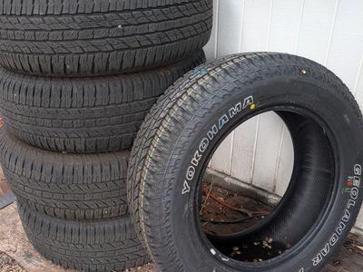 Yokohama Geolandar A/T G015 225/65R17 set of 5