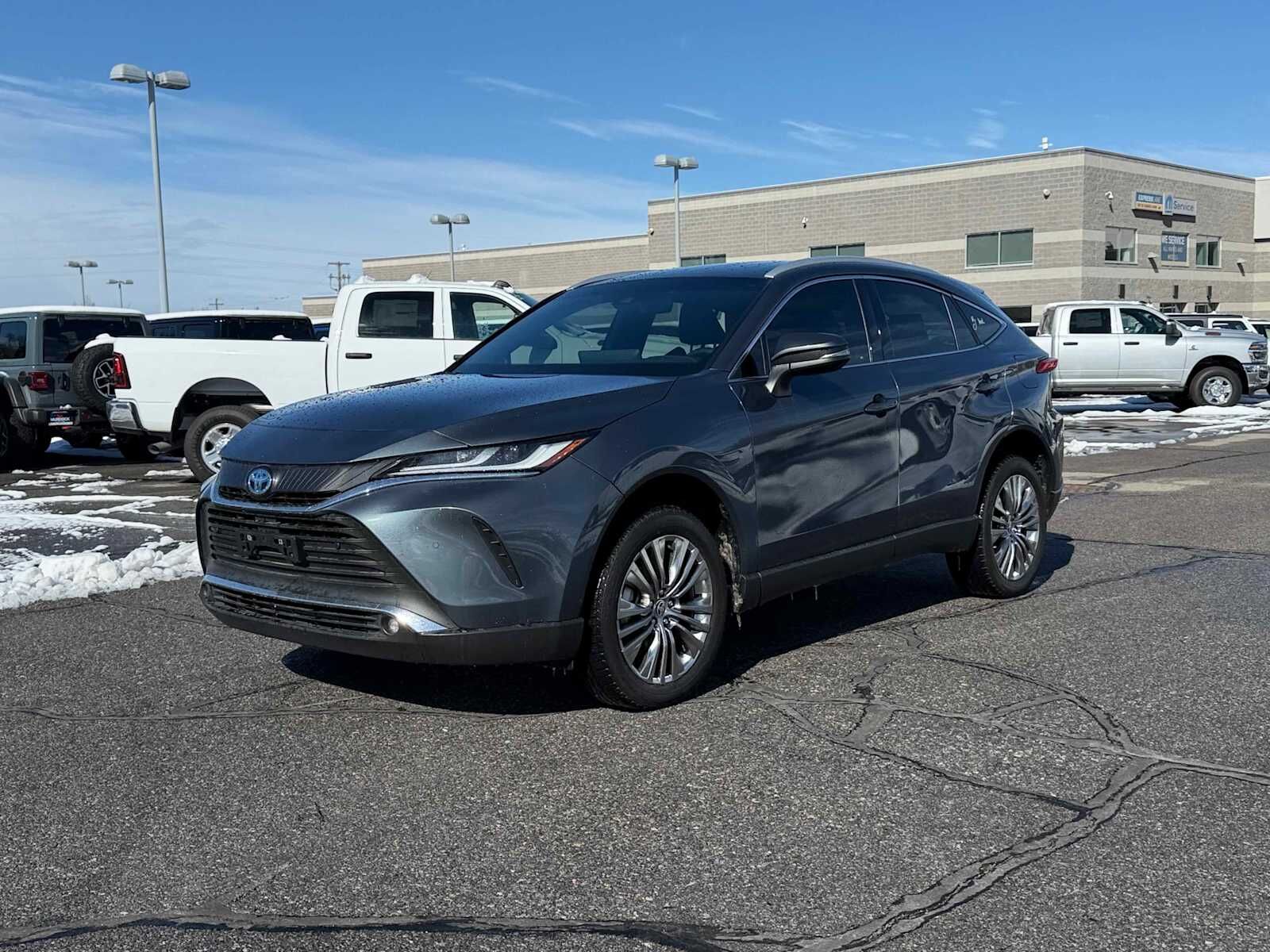 2023 Toyota Venza XLE