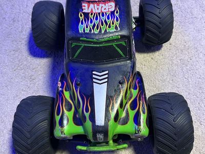 Traxxas grave digger