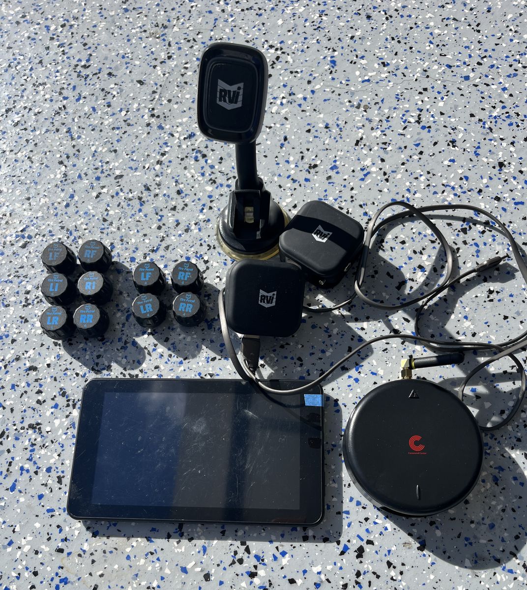 RVi Brake 3 Flat Tow System