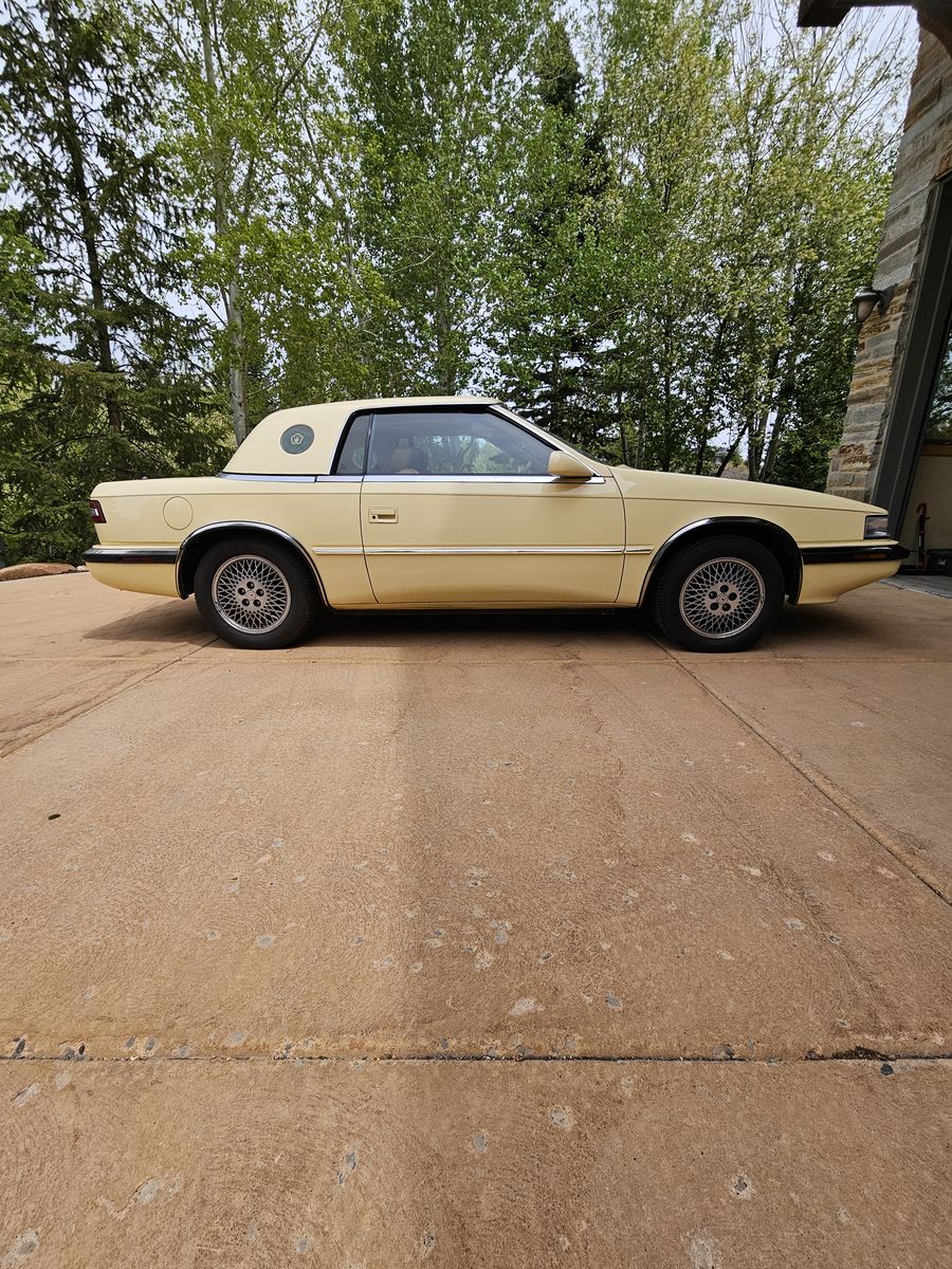 1989 CHRYSLER TC Base