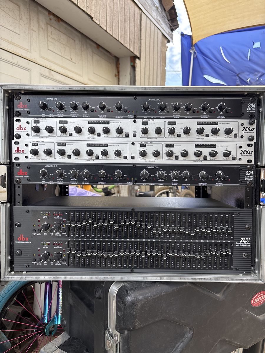 Audio rack