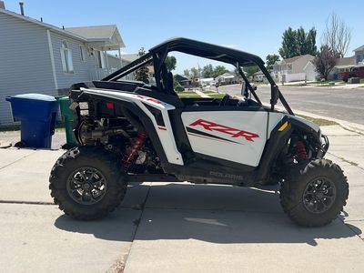 Polaris rzr xp 1000
