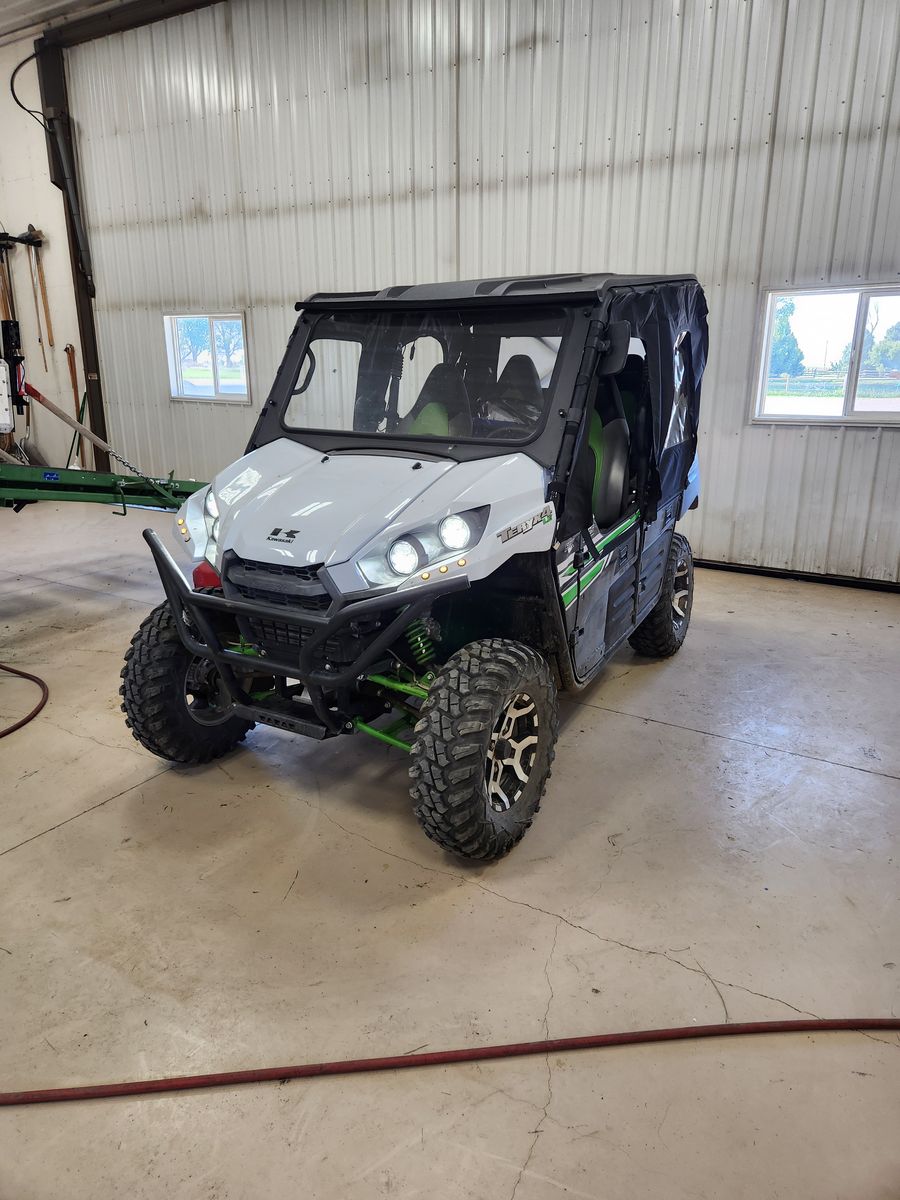 2017 kawasaki teryx 4 800 LE