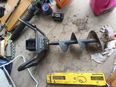 Ryobi 40v Auger with attachments